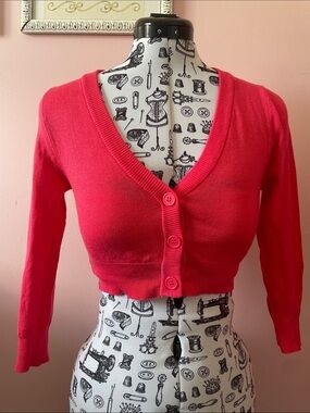 Vintage-style cropped cardigan